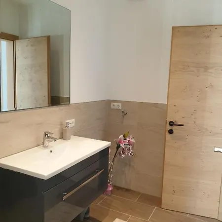 Haus Bergglueck Apartament *